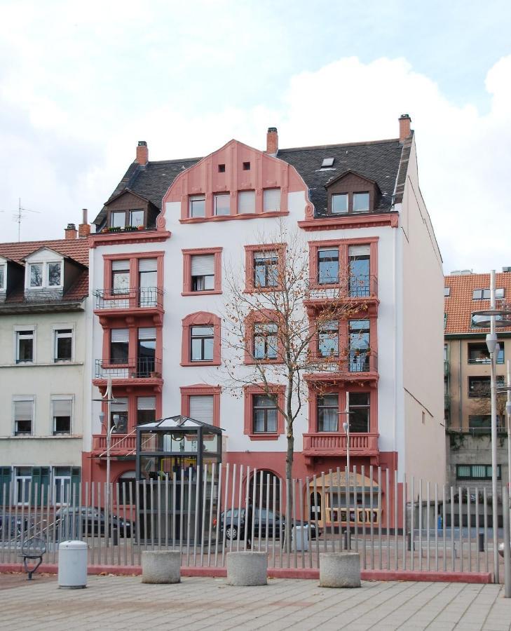 Sonniges Zimmer Mit Balkon Im Herzen Mannheims Exterior foto